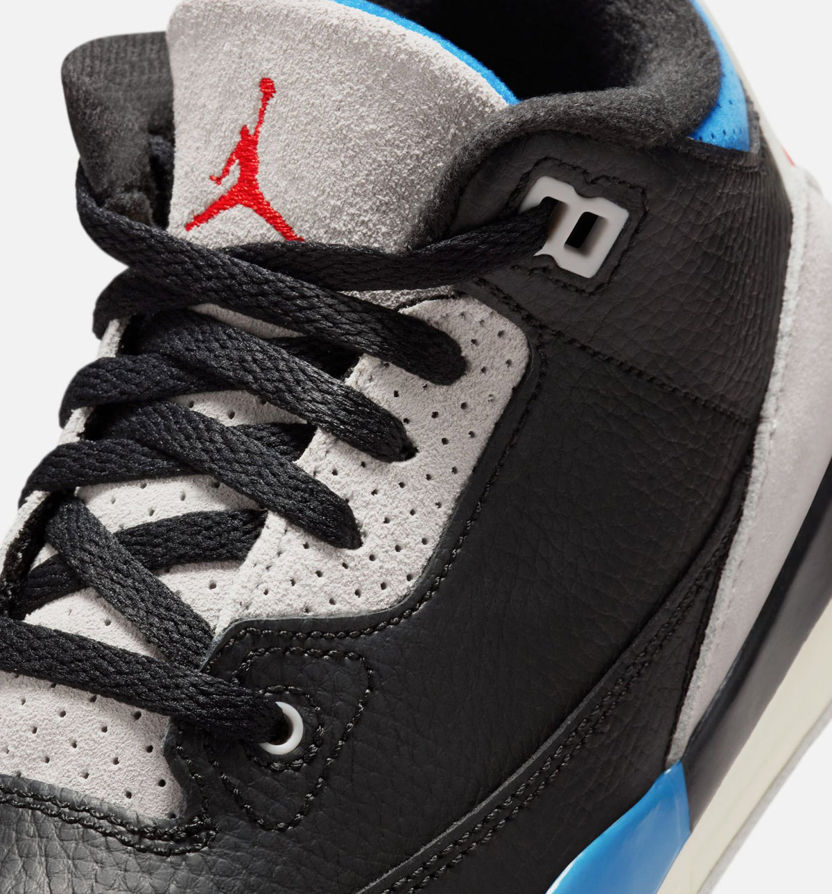 Air Jordan 3 Retro OG Rare Air | Preschool Lifestyle Shoe | Black/Chile Red/Neutral Grey