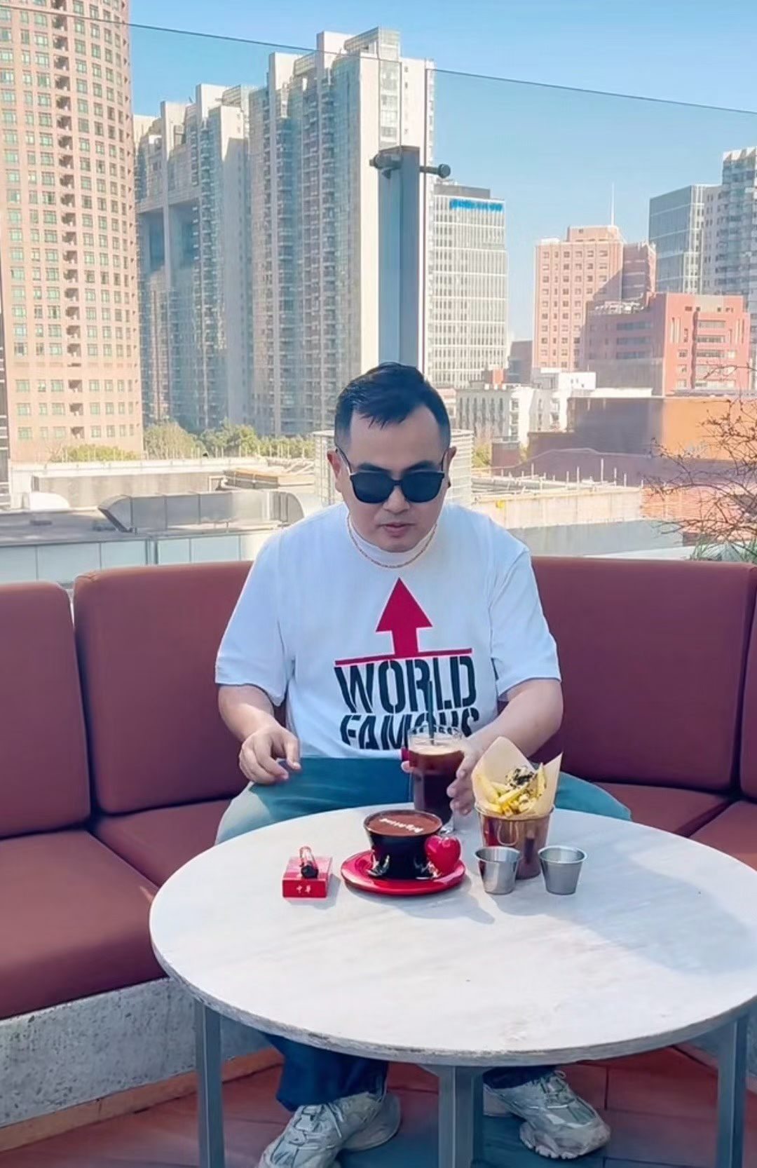 Supreme World Famous Short-Sleeve Graphic T-Shirt