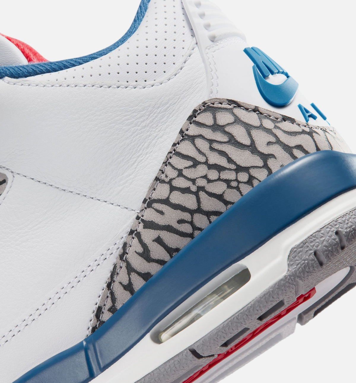 Air Jordan 3 Retro OG True Blue – Grade School Lifestyle Shoe in White/Fire Red/True Blue