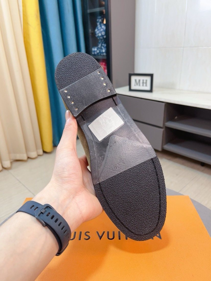 Louis Vuitton Moc-Toe Loafers