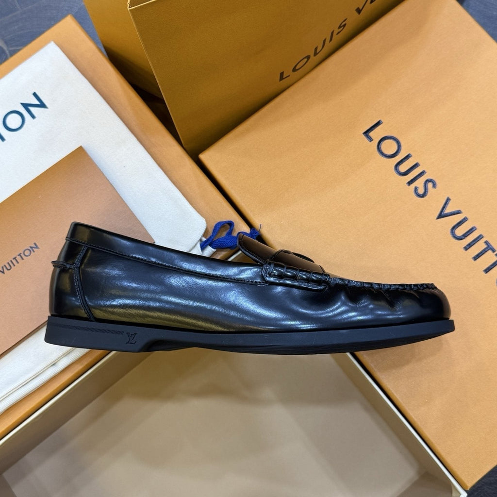 Louis Vuitton Men's Croisette Black Loafers